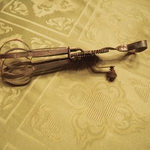 Vintage egg beater